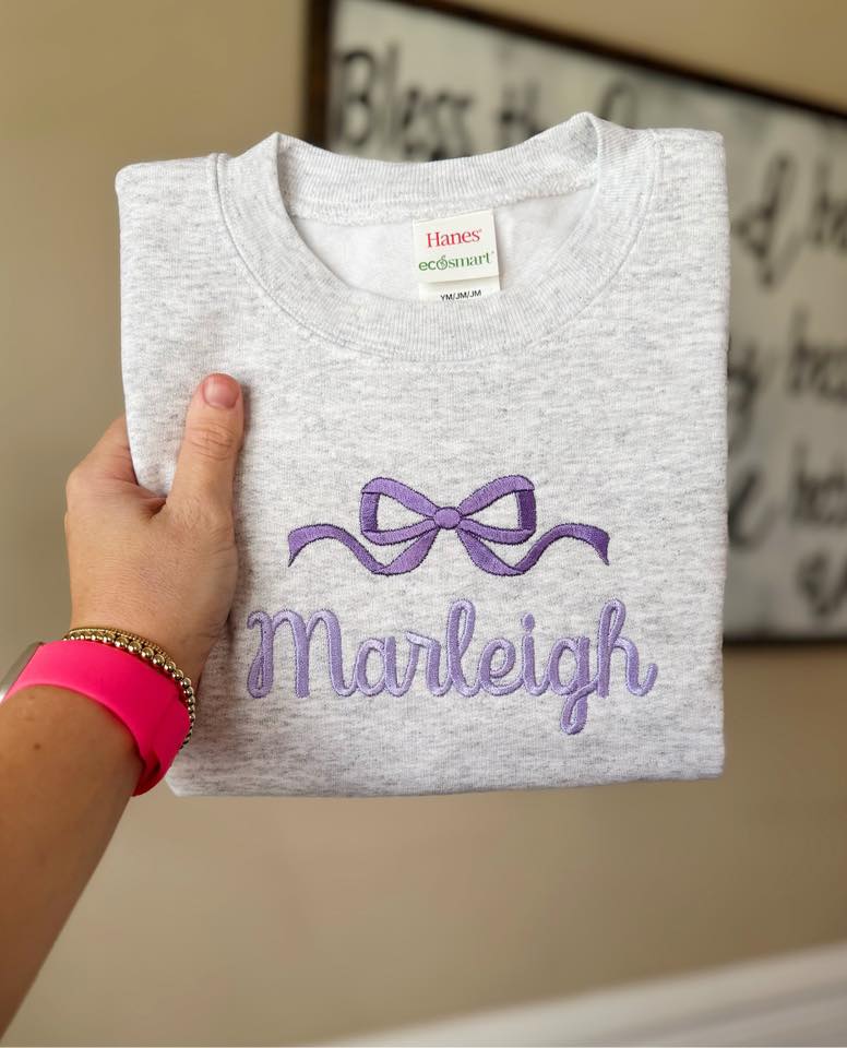 CUSTOM BOW CREWNECK