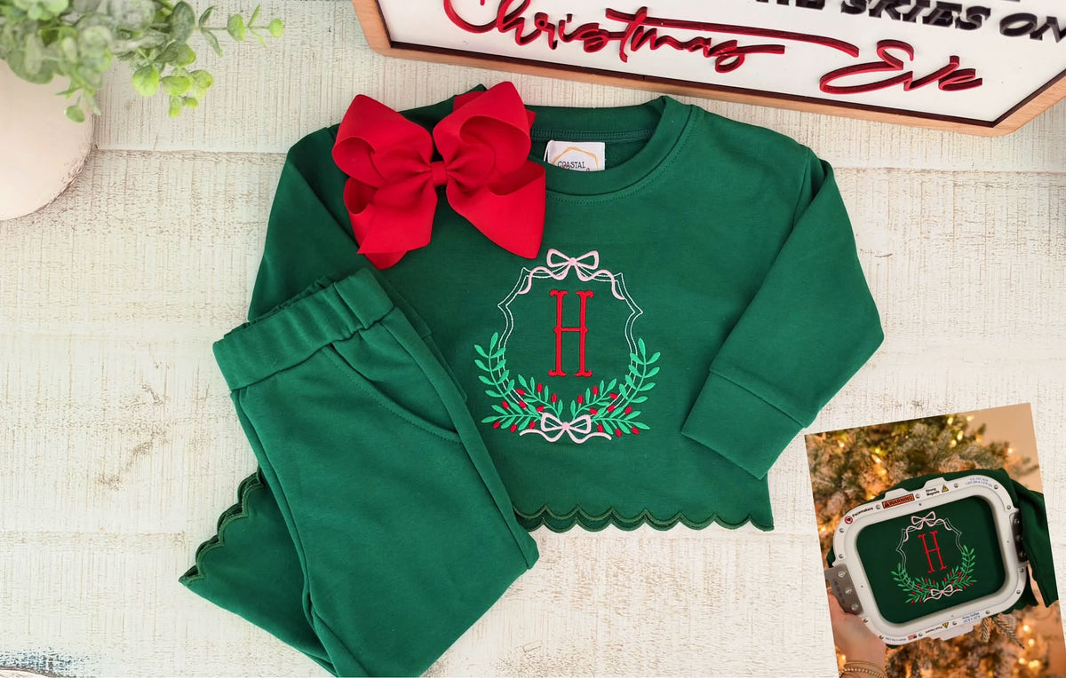 CHRISTMAS CREST SCALLOP GREEN SETS 2